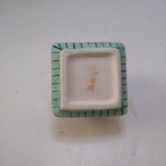 Ceramic Porcelain Trinket Jewelry Box Flower Square Dome Lidded Gold paint aroun - Picture 7 of 8